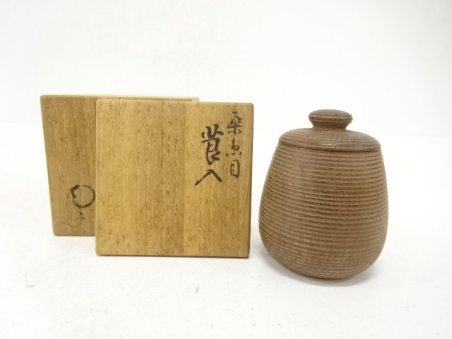 Tobacco case, artist's item, thread grain